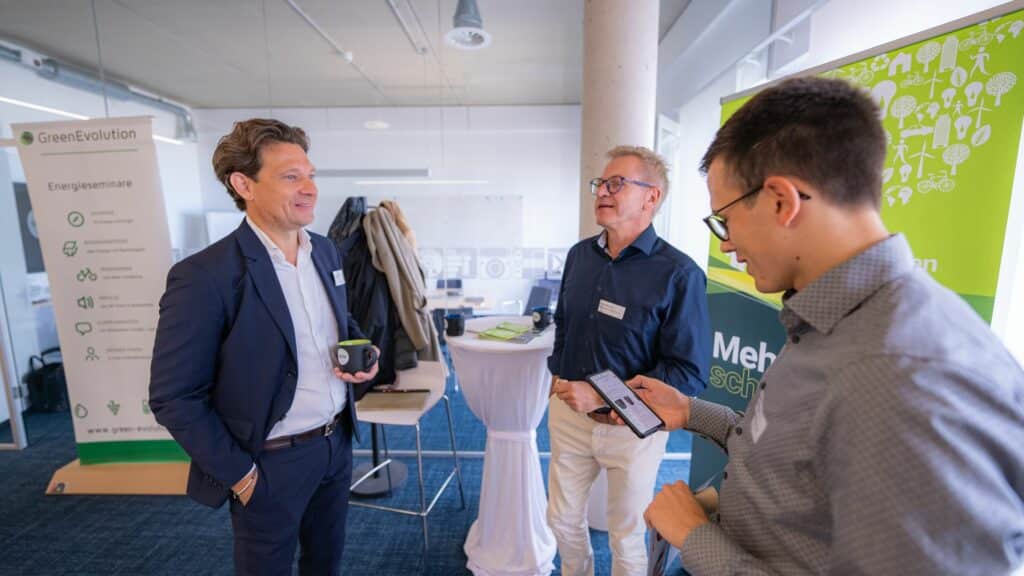 Austausch unter Teilnehmenden bei den SMARTDAYS
