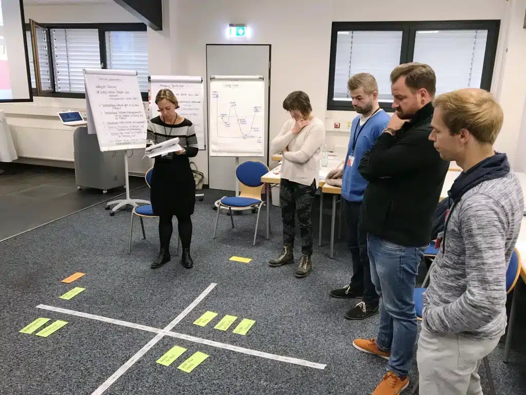 Teilnehmer diskutieren Change-Prozesse
