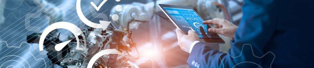 Mann mit Tablet, OEE-Kennzahlen im Blick